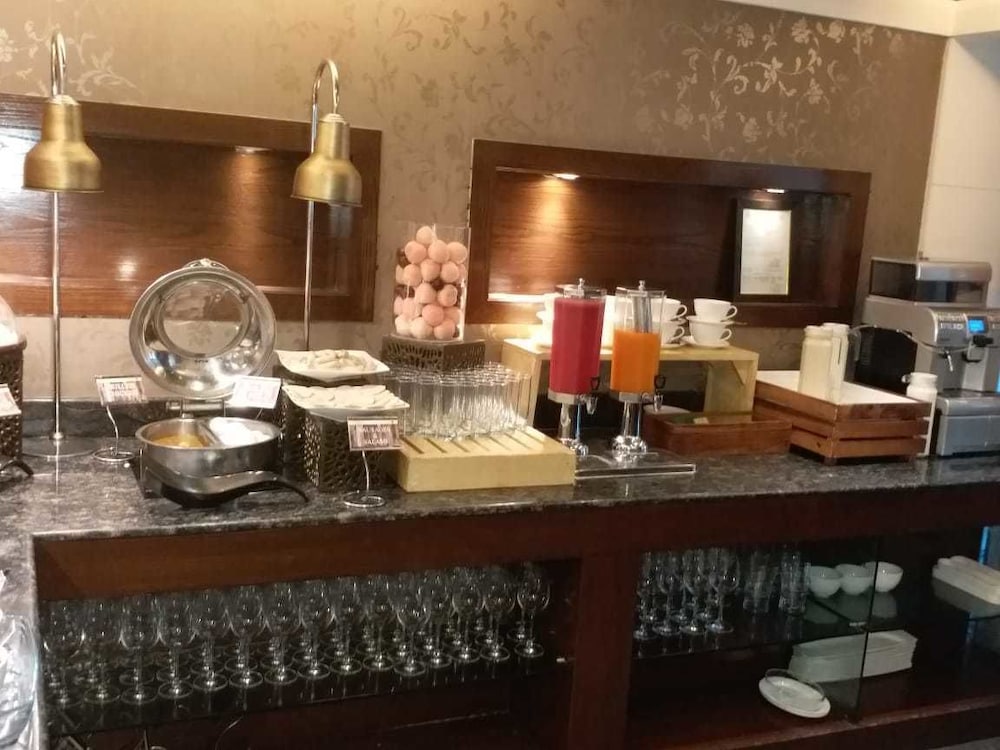 Hotel Royal Cliff 50/50