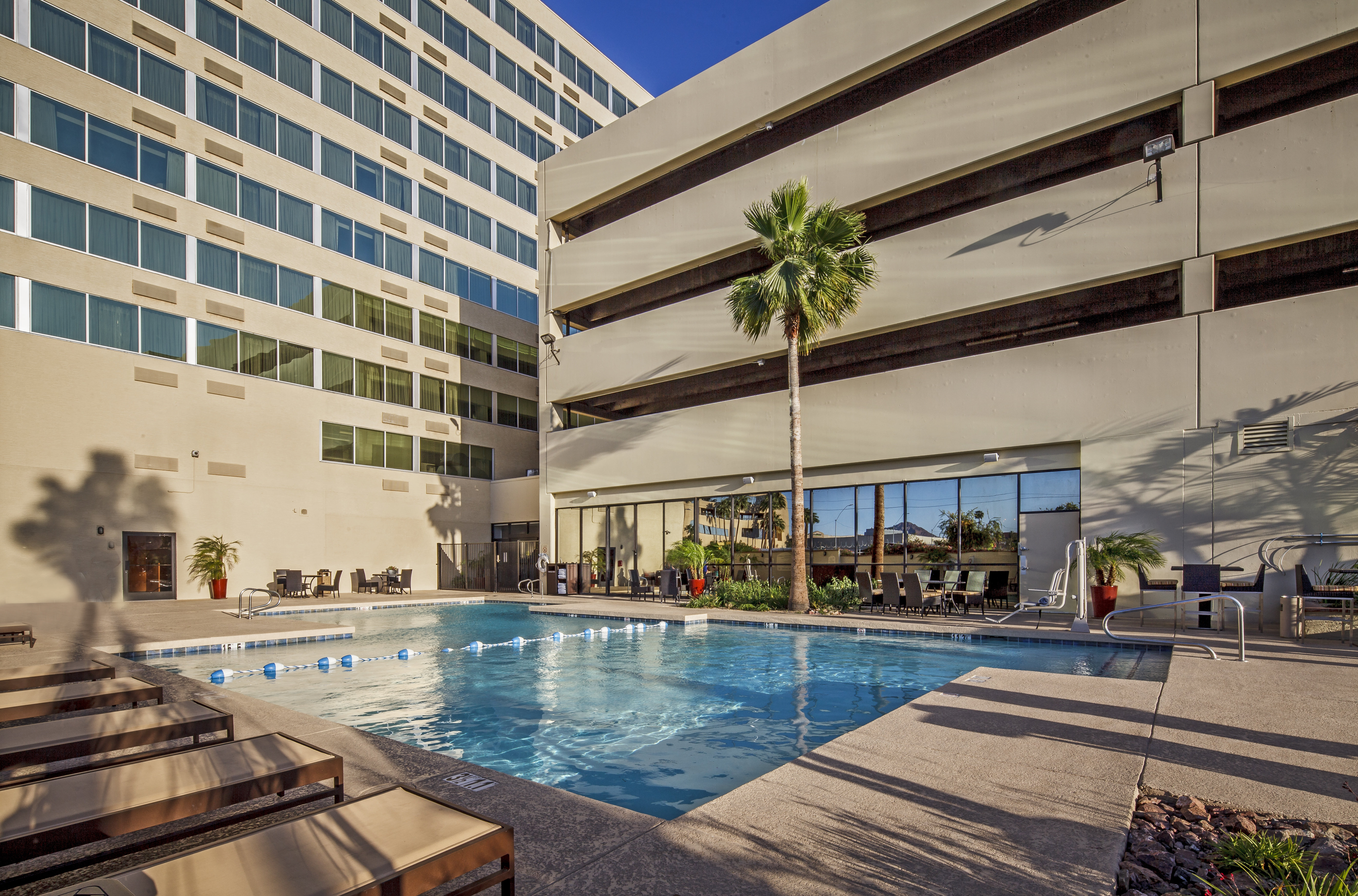 Crowne Plaza Phoenix Airport - Phx 6/76