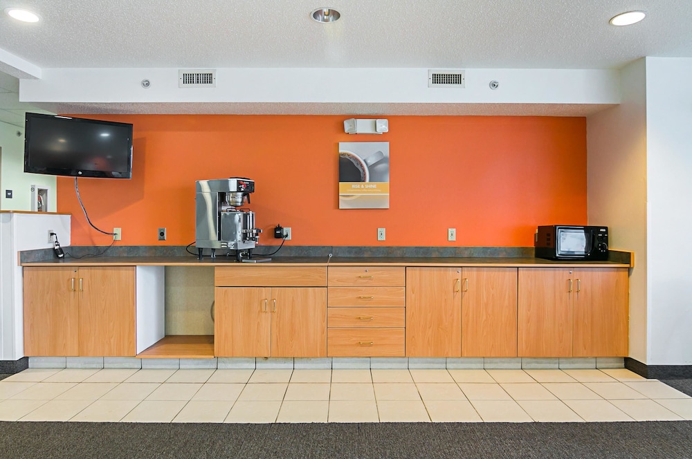 Motel6 Sycamore, IL 8/41