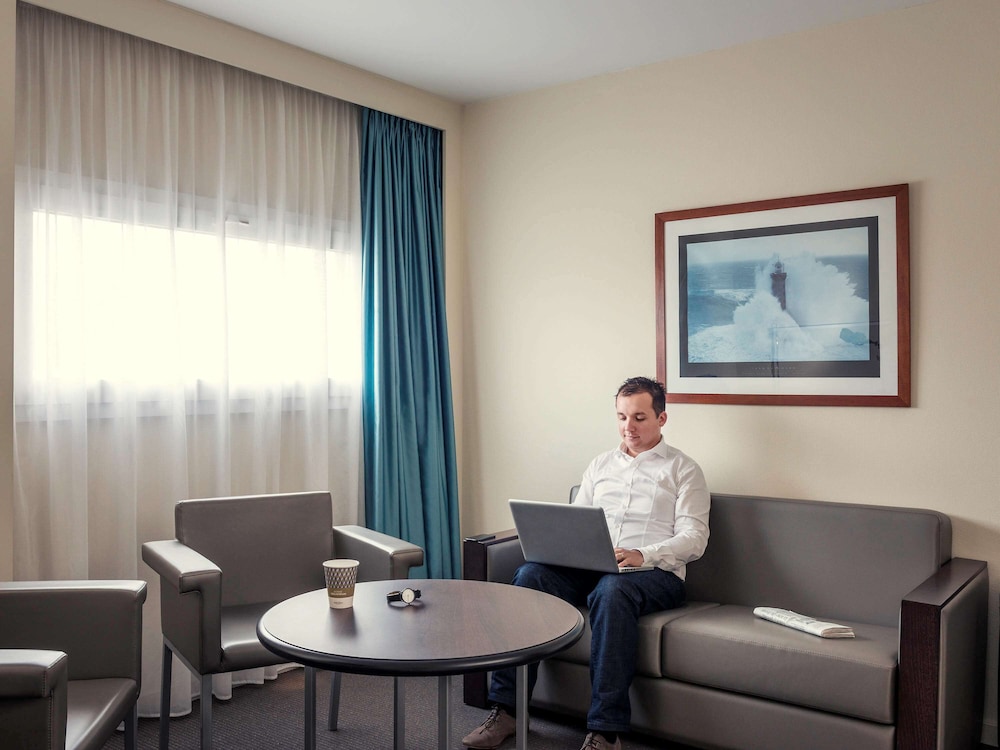 MERCURE RENNES CENTRE GARE 37/67