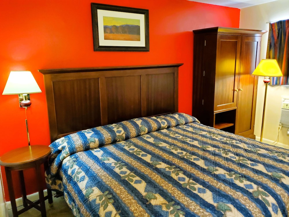 Americas Best Value Inn Arkansas City 14/28