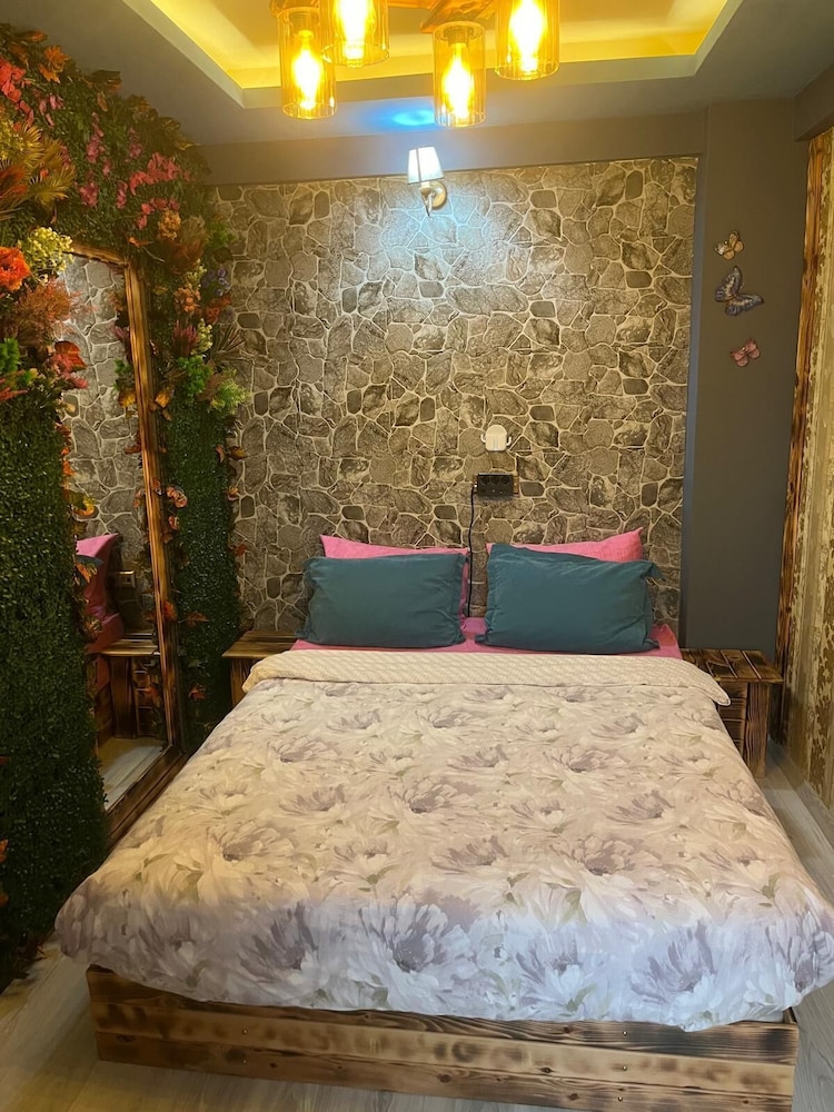 Marvel Suites - Adults Only 13/40