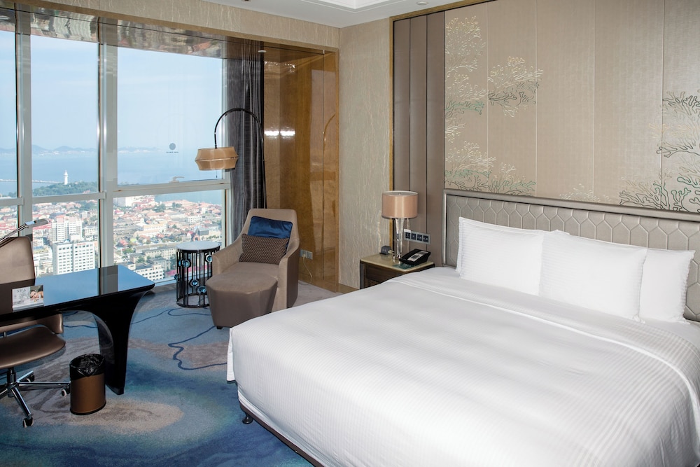 Pullman Yantai Center 15/50