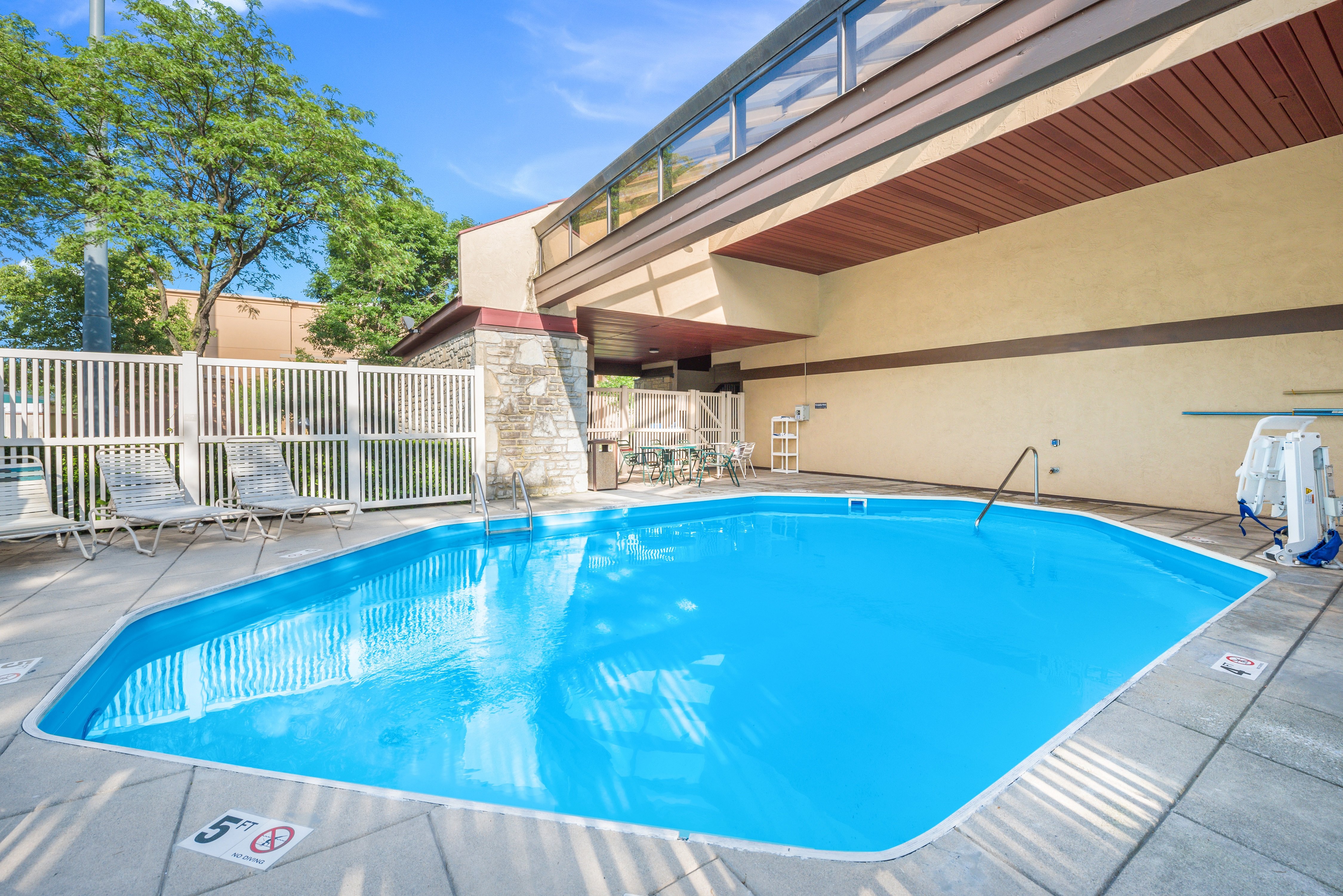 Red Roof Inn Columbus - Grove City 29/44