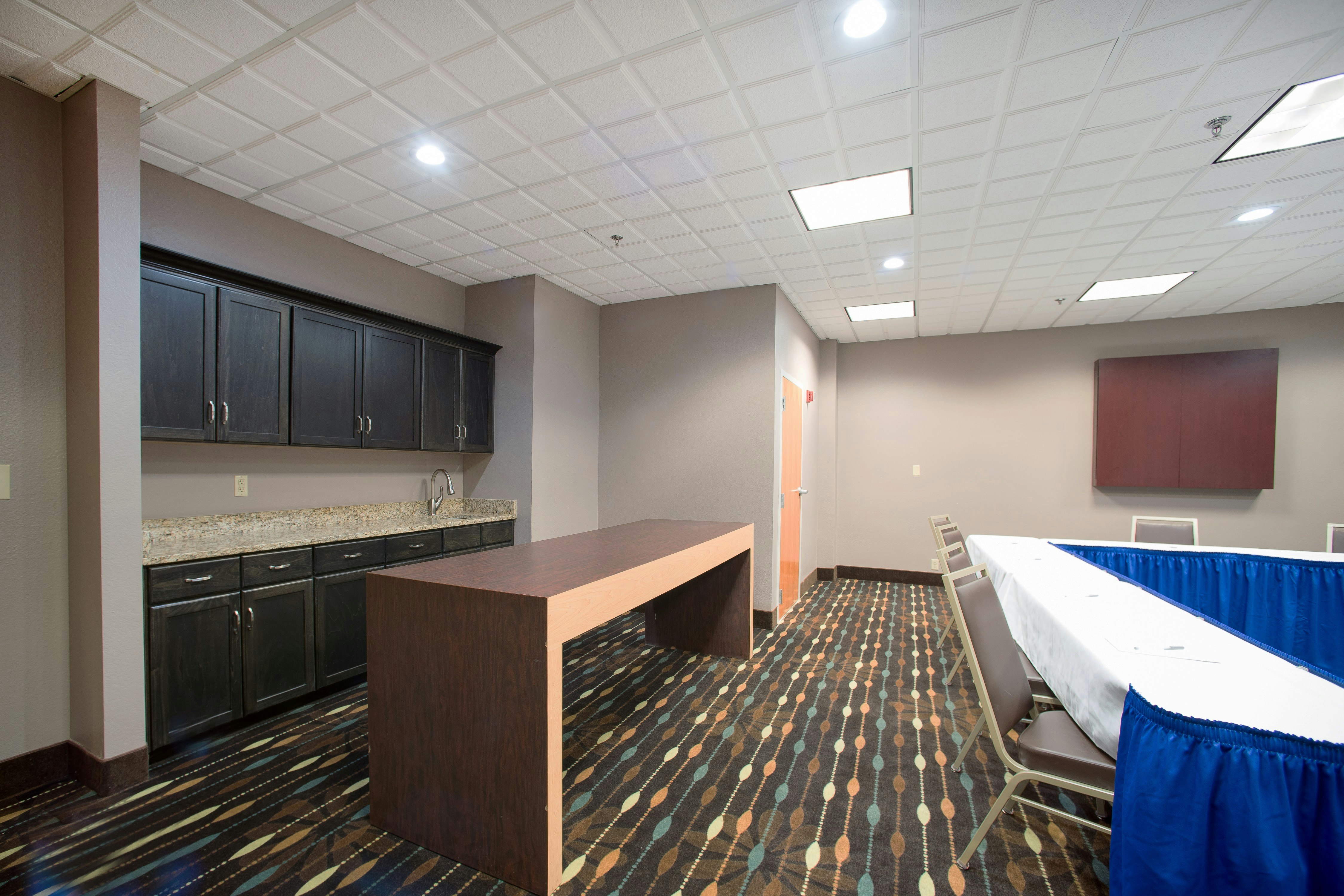 Hampton Inn Clarksville 52/60