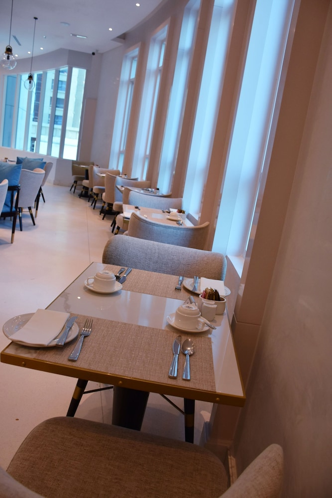 restaurant-cafeteria