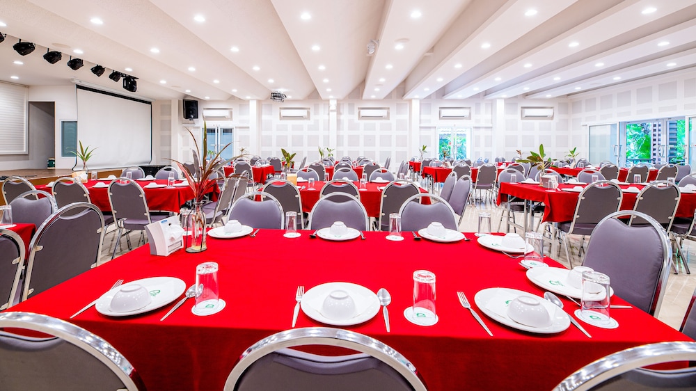 Baan Klang Aow Beach Resort 47/66
