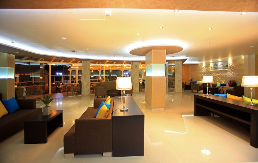 ST. CONSTANTIN SEA HOTEL AND SPA RESORT 33/50