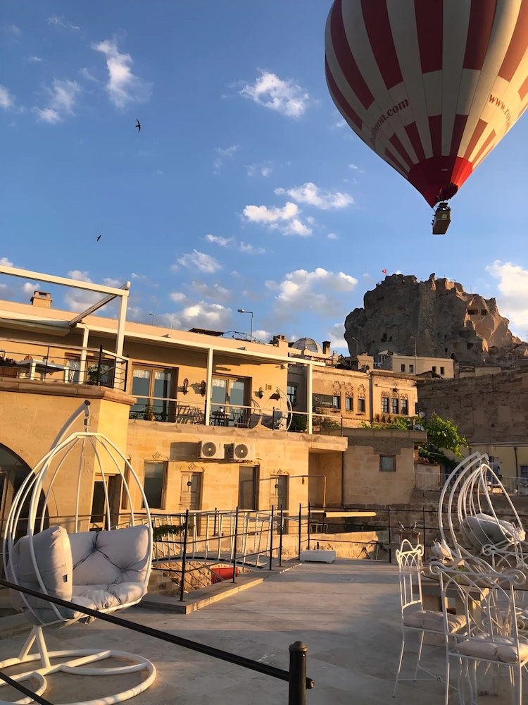 Karlik Cave Suite 40/50