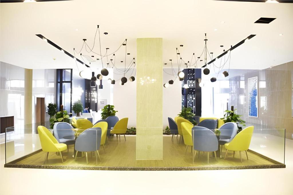 Echarm Hotel (Beihai Railway Station) 47/65