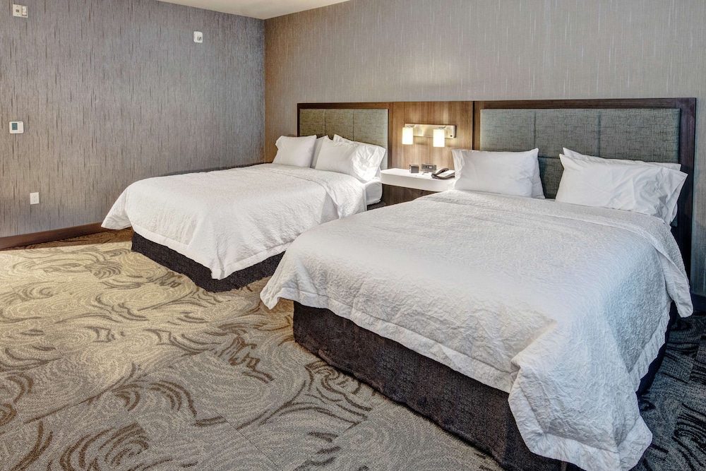 Hampton Inn Fresno Airport 19/38