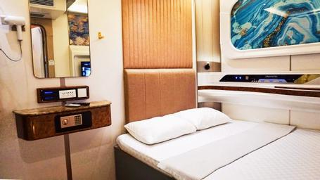 Tab Capsule Hotel - Kayoon Surabaya 8/28