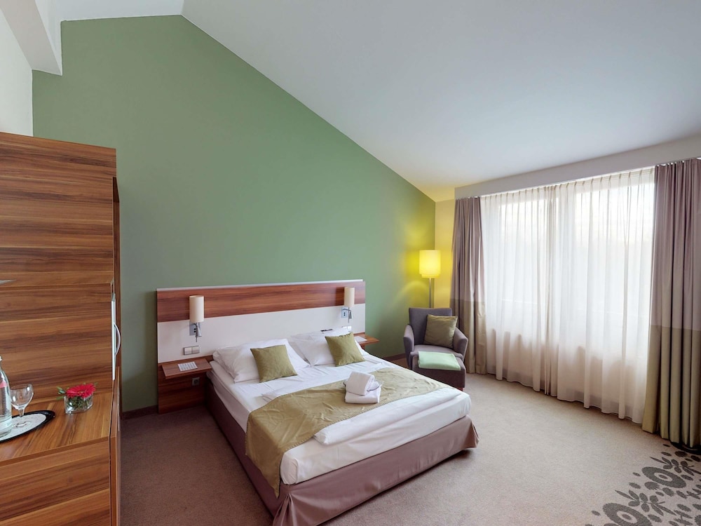 Mercure Tagungs & Landhotel Krefeld 24/70