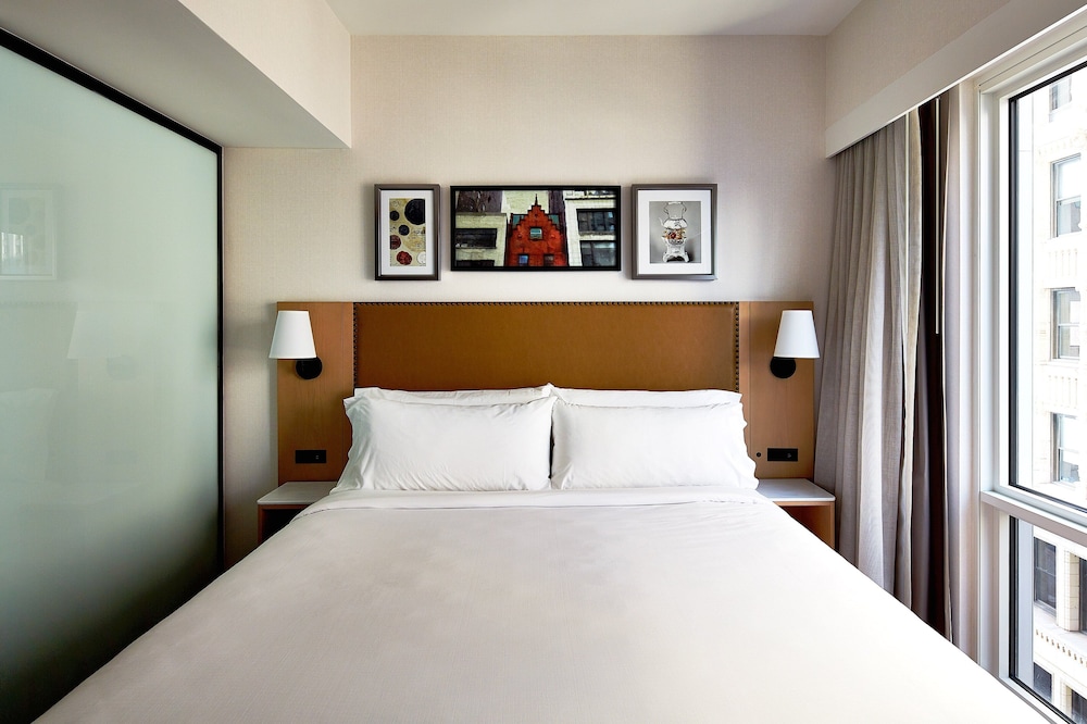 STANDARD, KING BED