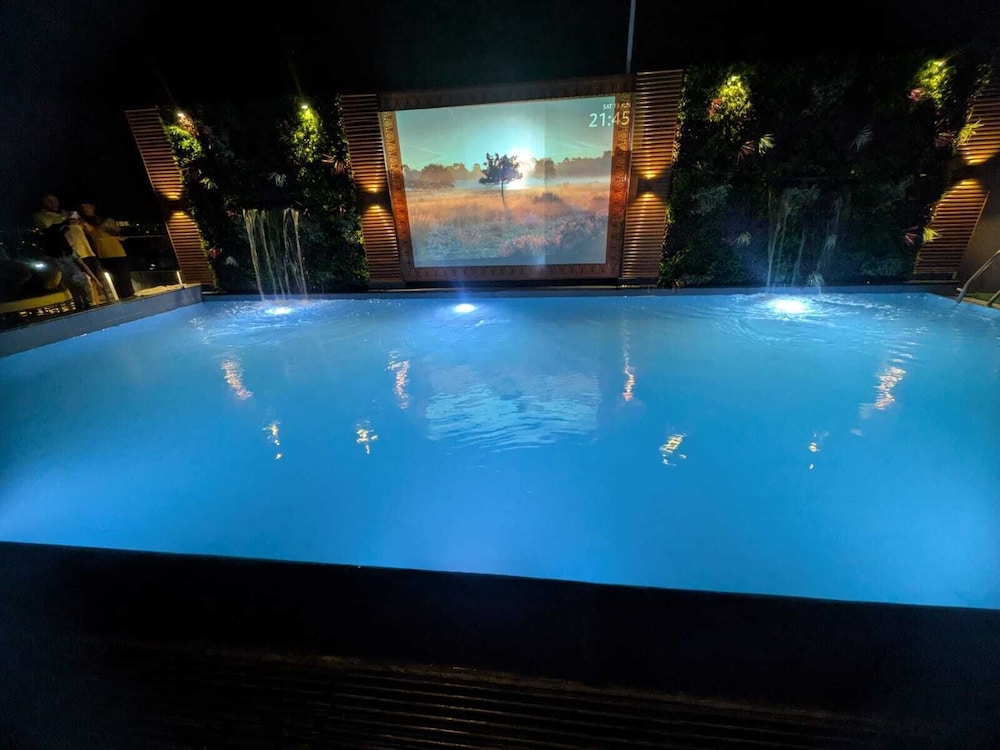 Red Fox Hotel, Alwar 18/50