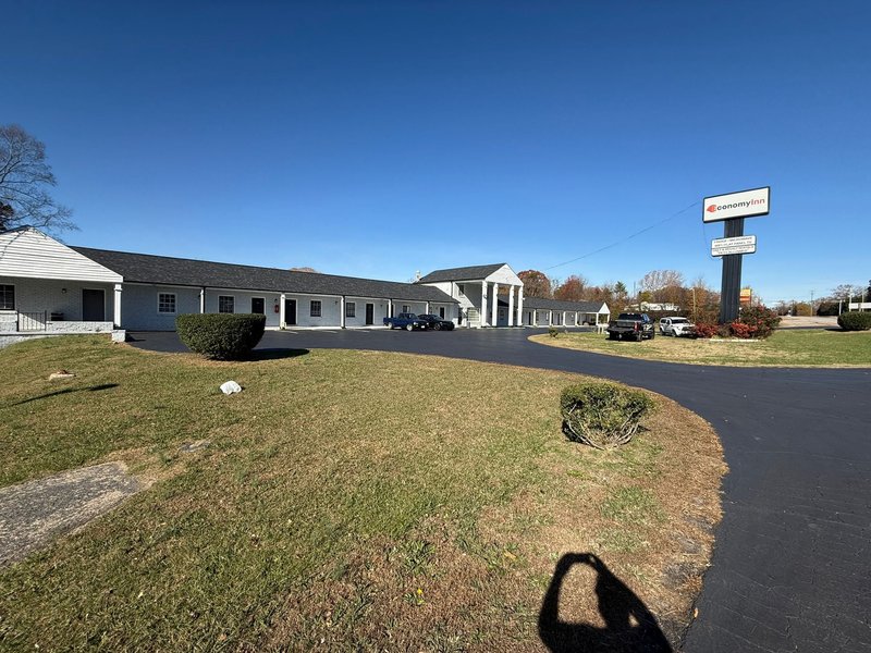 OYO Hotel Economy Inn US-29 Danville 9/10