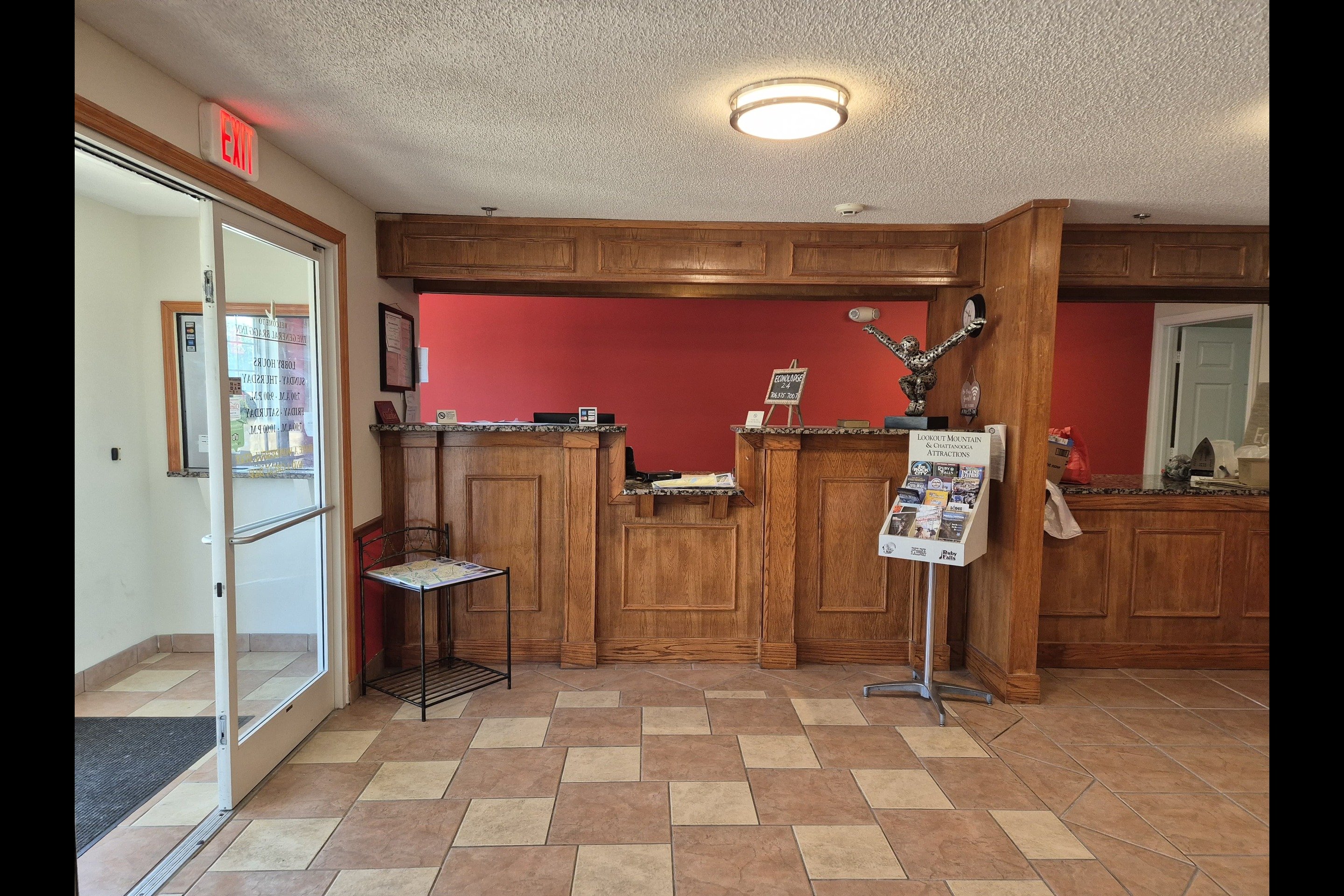 General Bragg Inn & Suites Chickamauga 8/19
