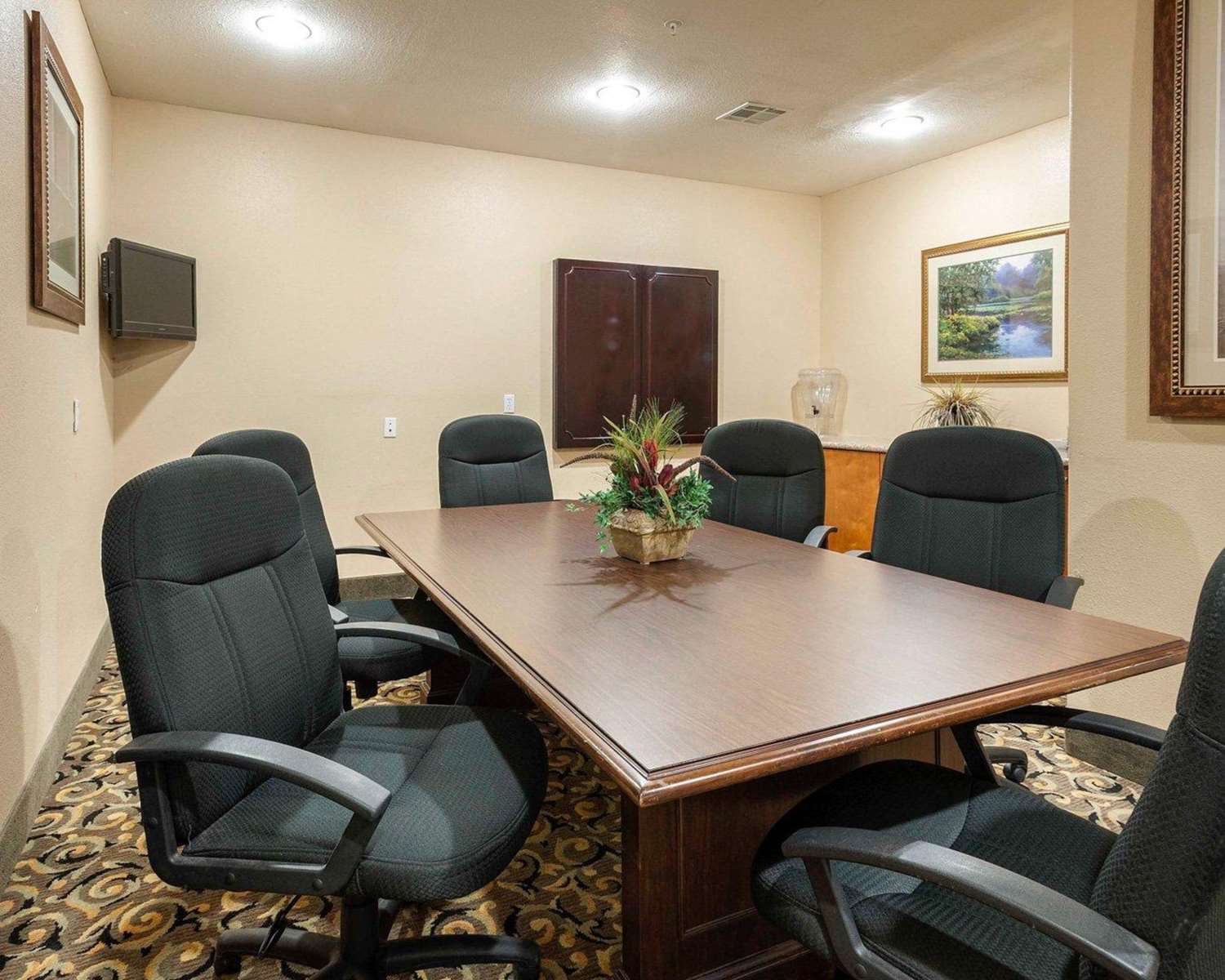 Comfort Suites Lake Charles 37/48