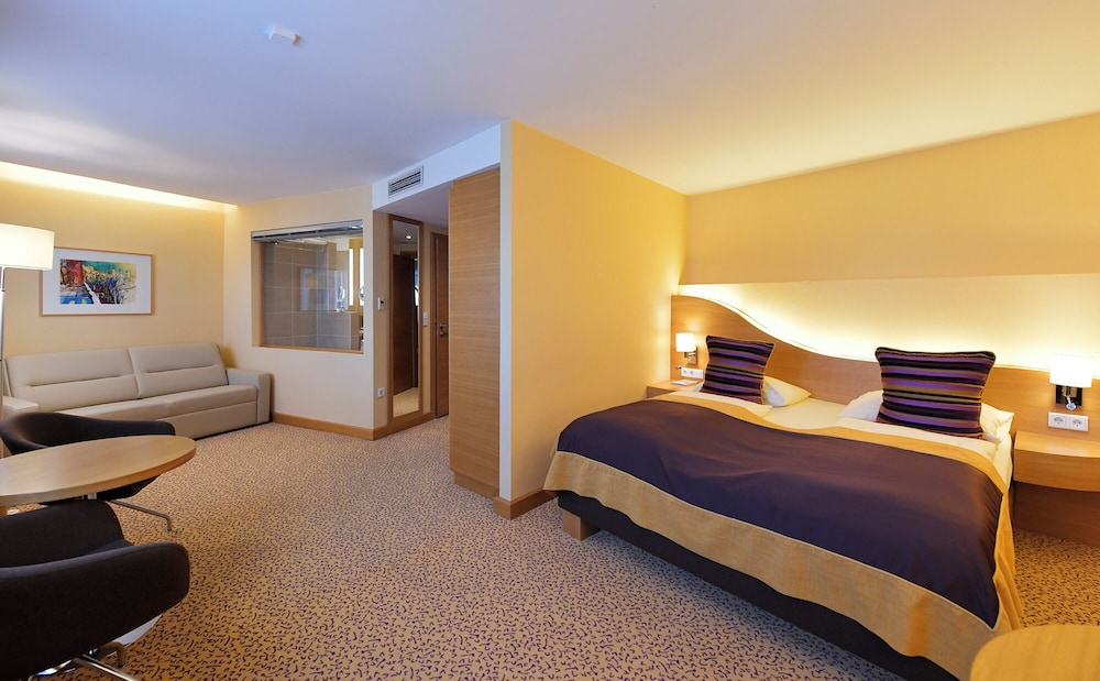 Seehotel Rust 5/50