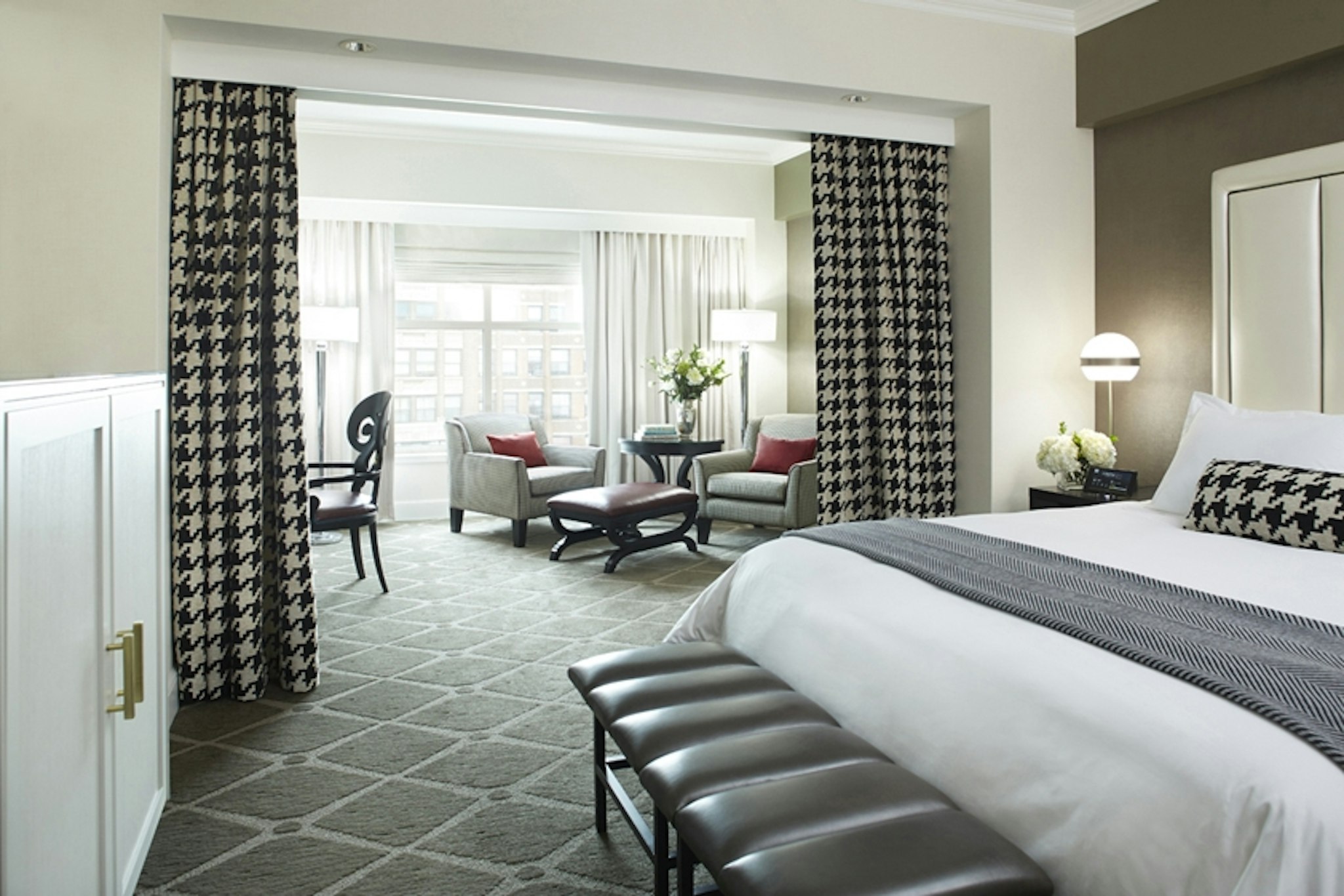 Commonwealth, King Bed, Sofa