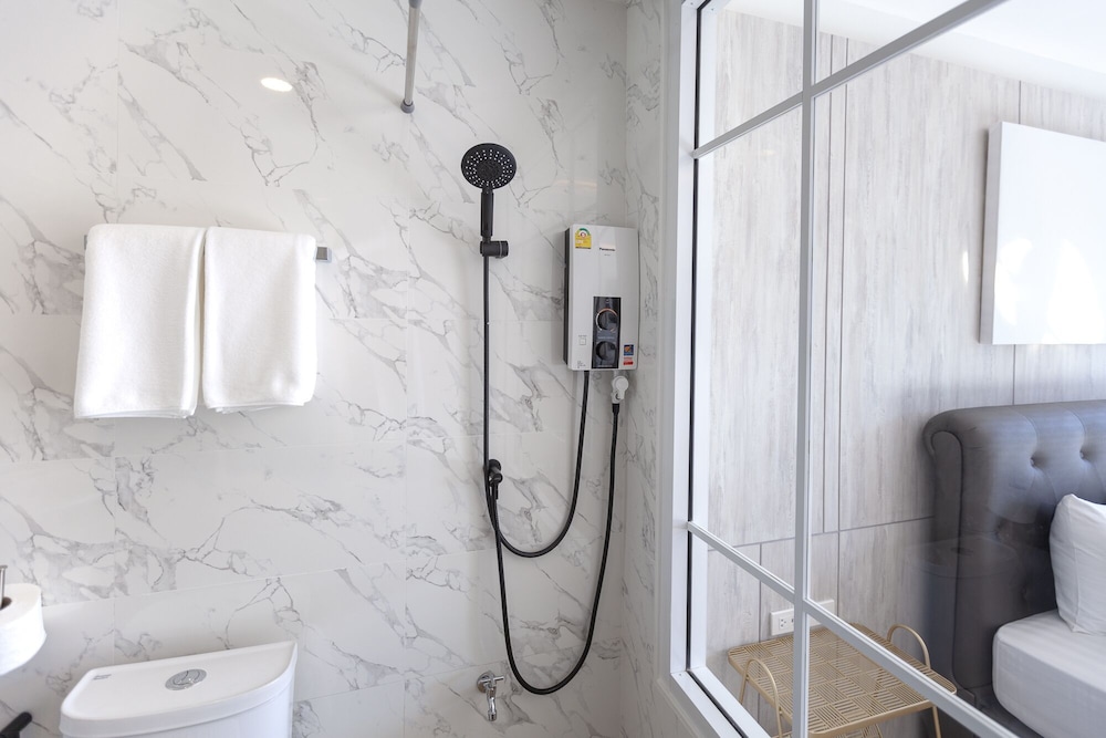 R2 Hotel Chiangmai 44/50
