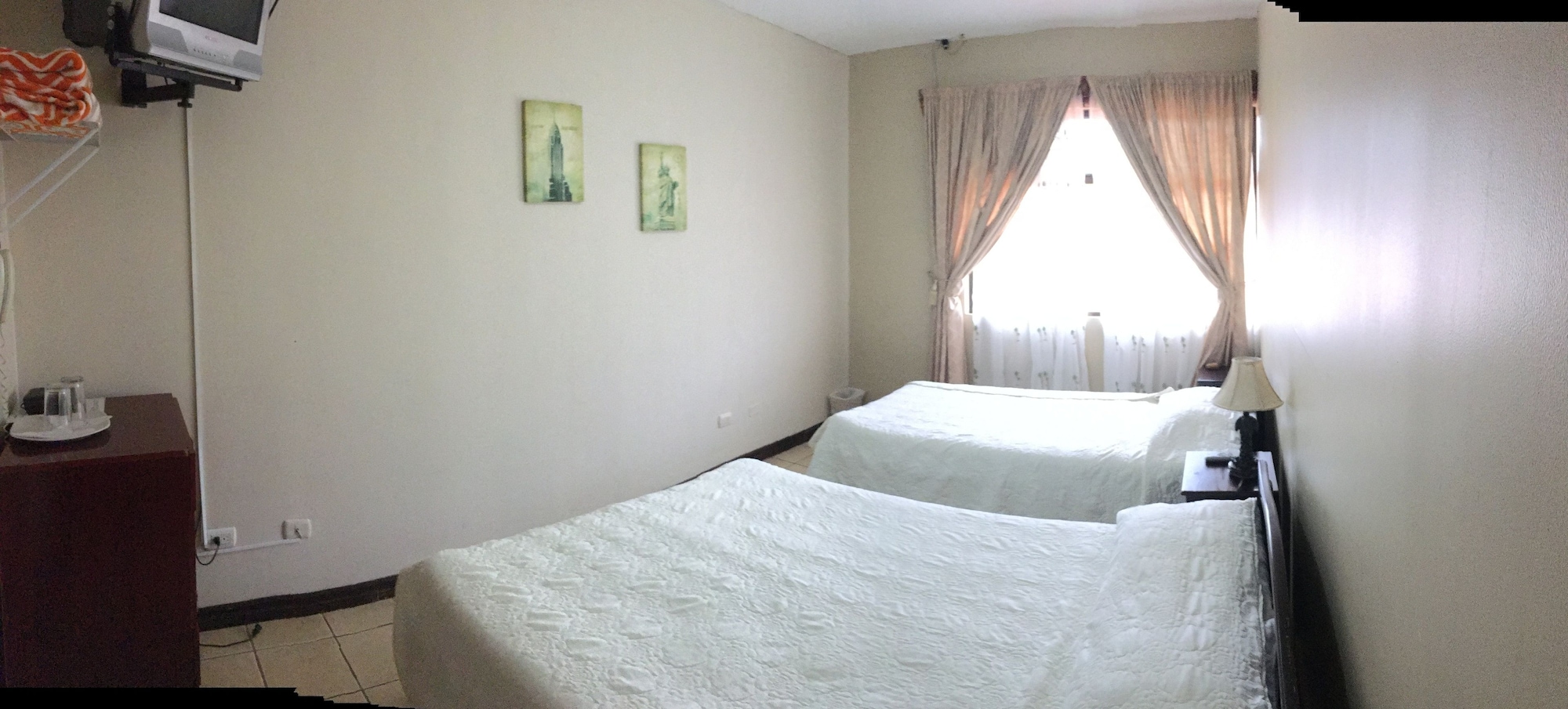 ROOM, TRIPLE