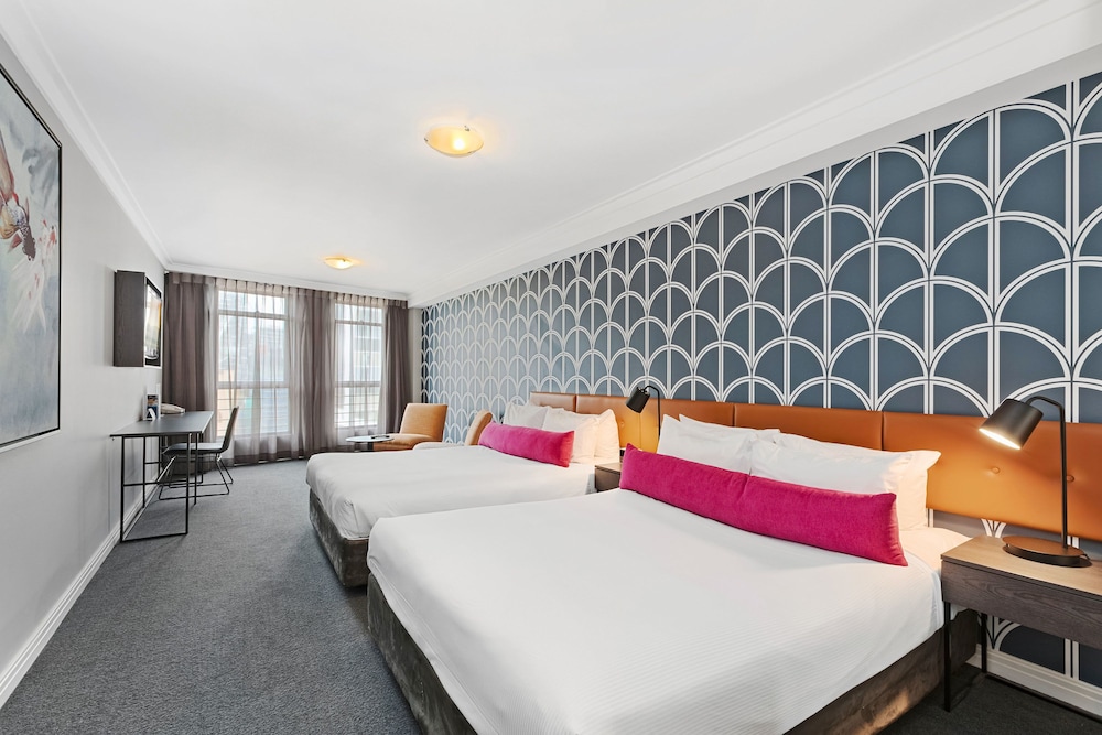 Studio, 2 Queen Beds