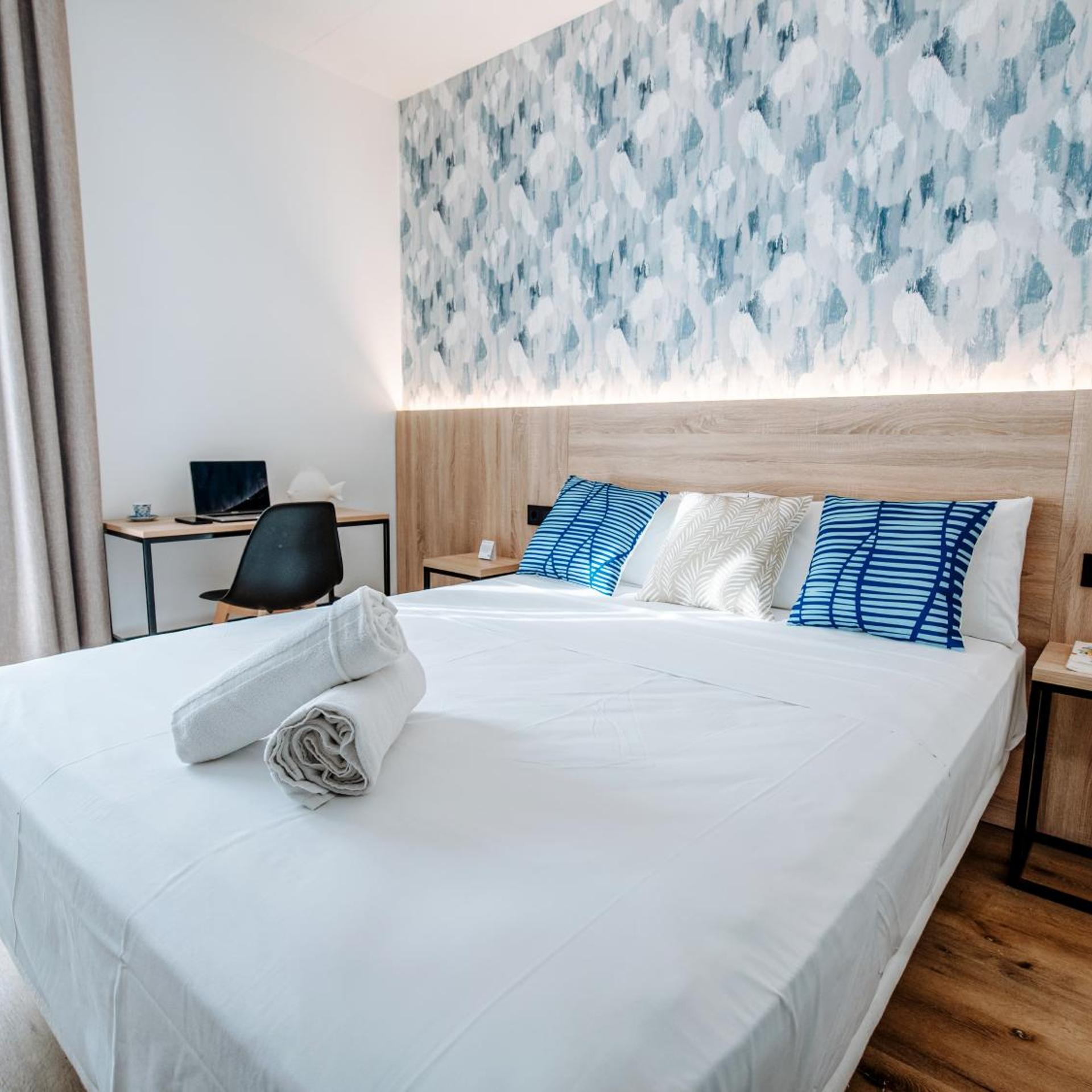 غرفة قياسية بسرير مزدوج أو سريرين منفصلين، Sweet Lloret Suites 5/10
