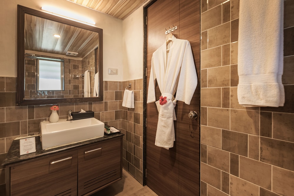 Manas Lifestyle Resort 50/50