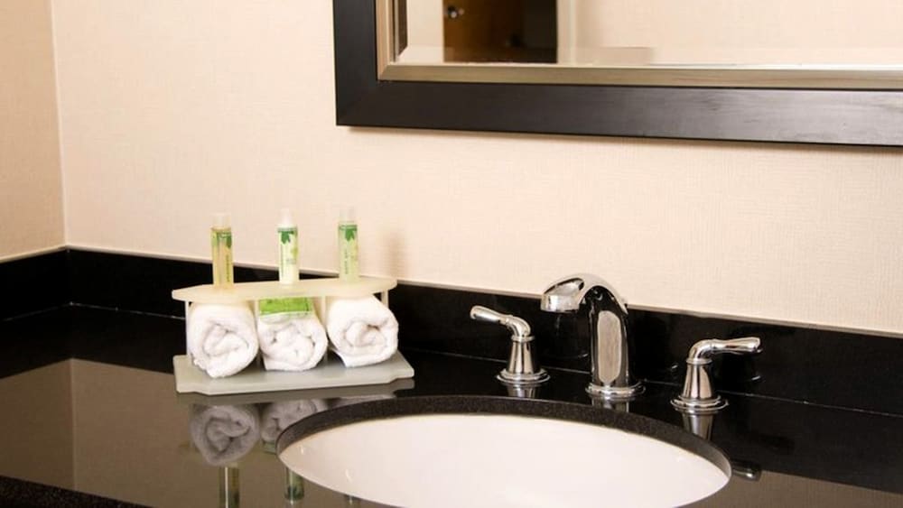 Best Western Plus Heritage Rail Inn & Suites 34/49