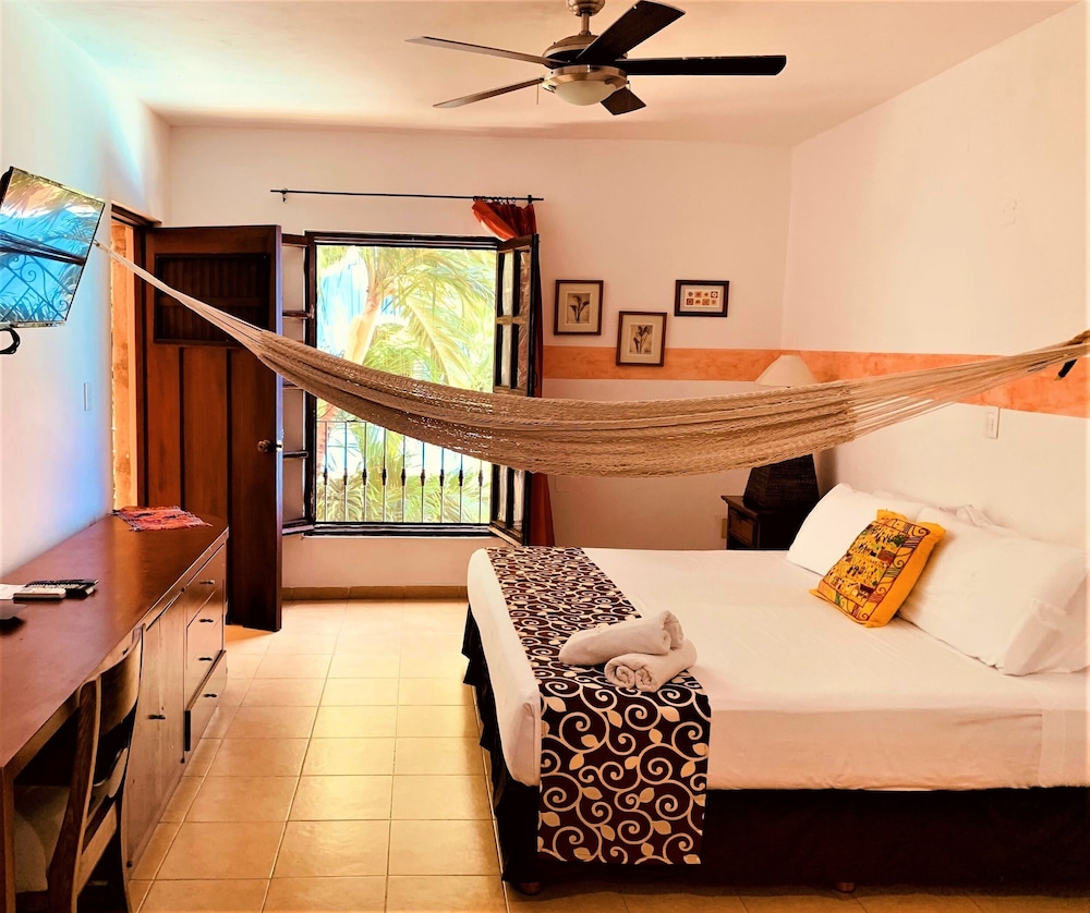Hotel Casa de las Flores by Kavia 39/63