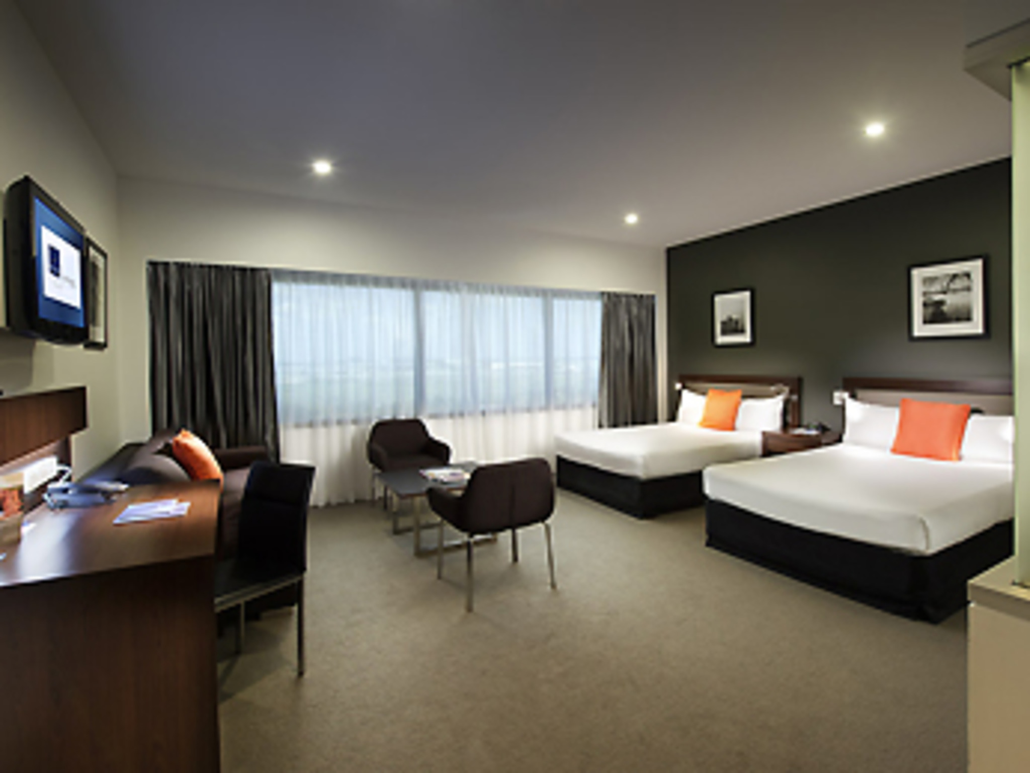 PREMIER, TWIN BEDS