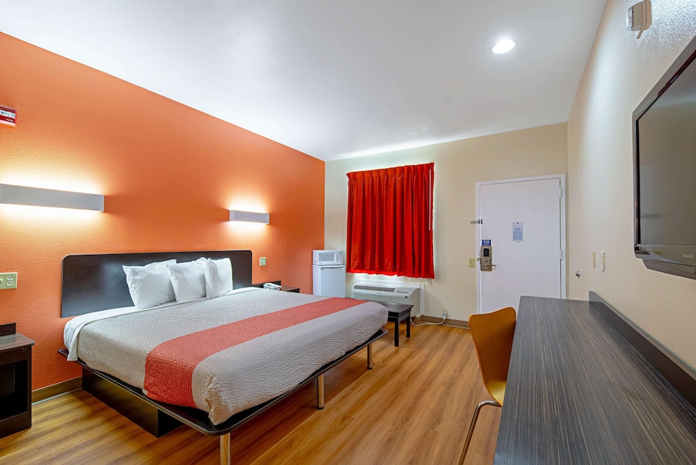 Motel6 Rhome, TX 25/43