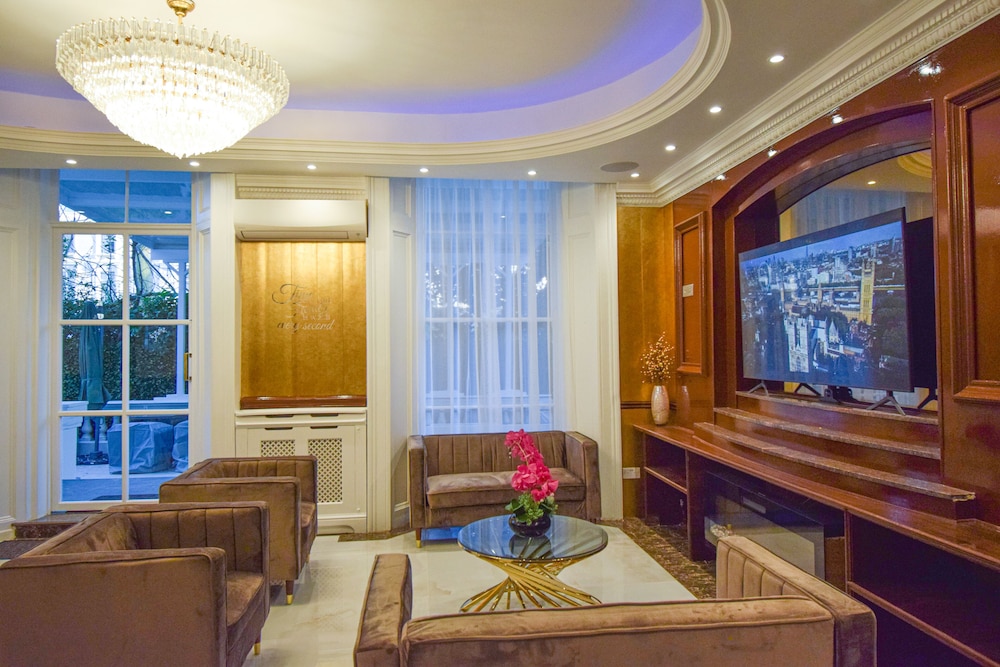 Pembridge Palace Hotel 33/50