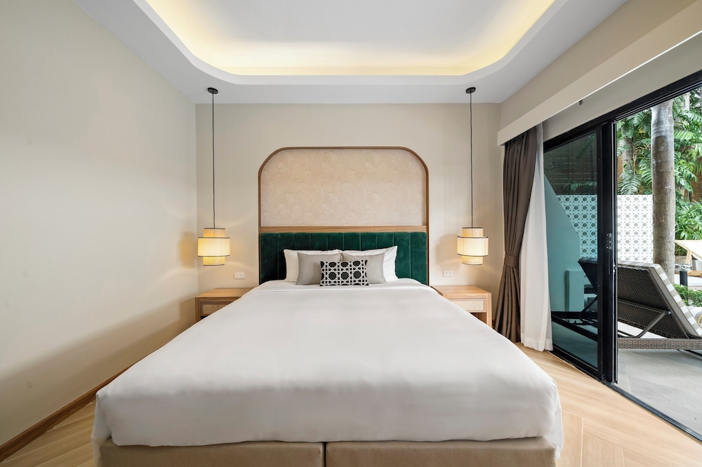 Deluxe, King Bed, Pool Access، Buasri Boutique Patong 2/5
