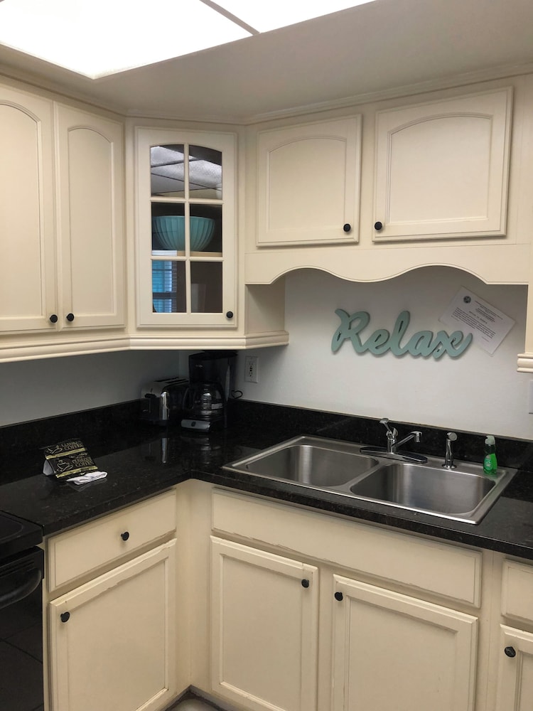 Lido Islander Inn And Suites 56/56