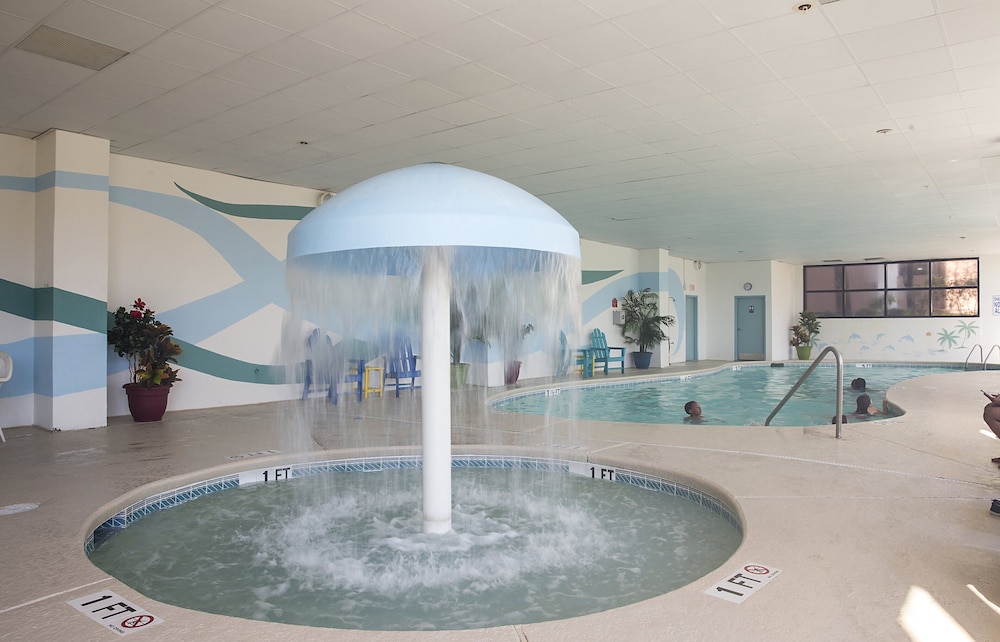 Grande Shores Ocean Resort 54/84