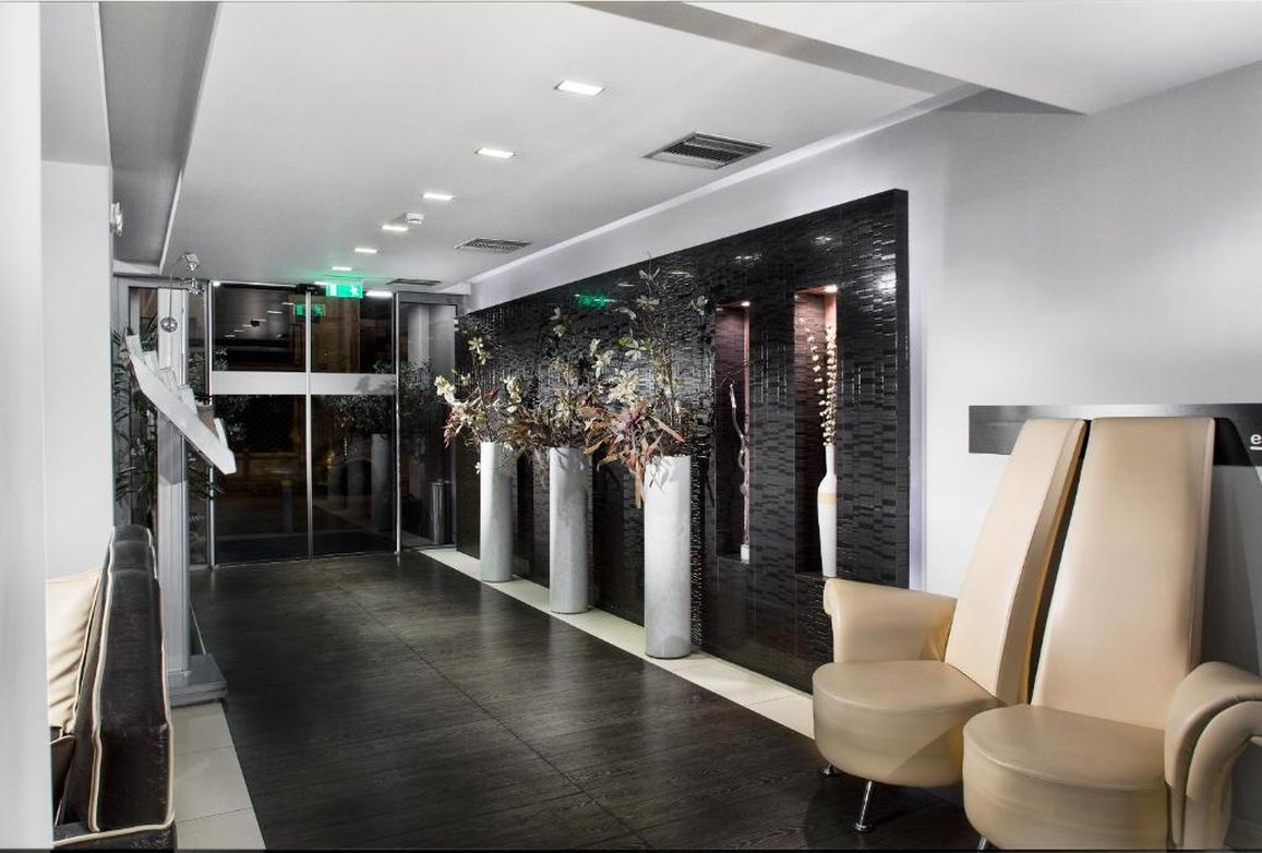 Areos Hotel 9/57