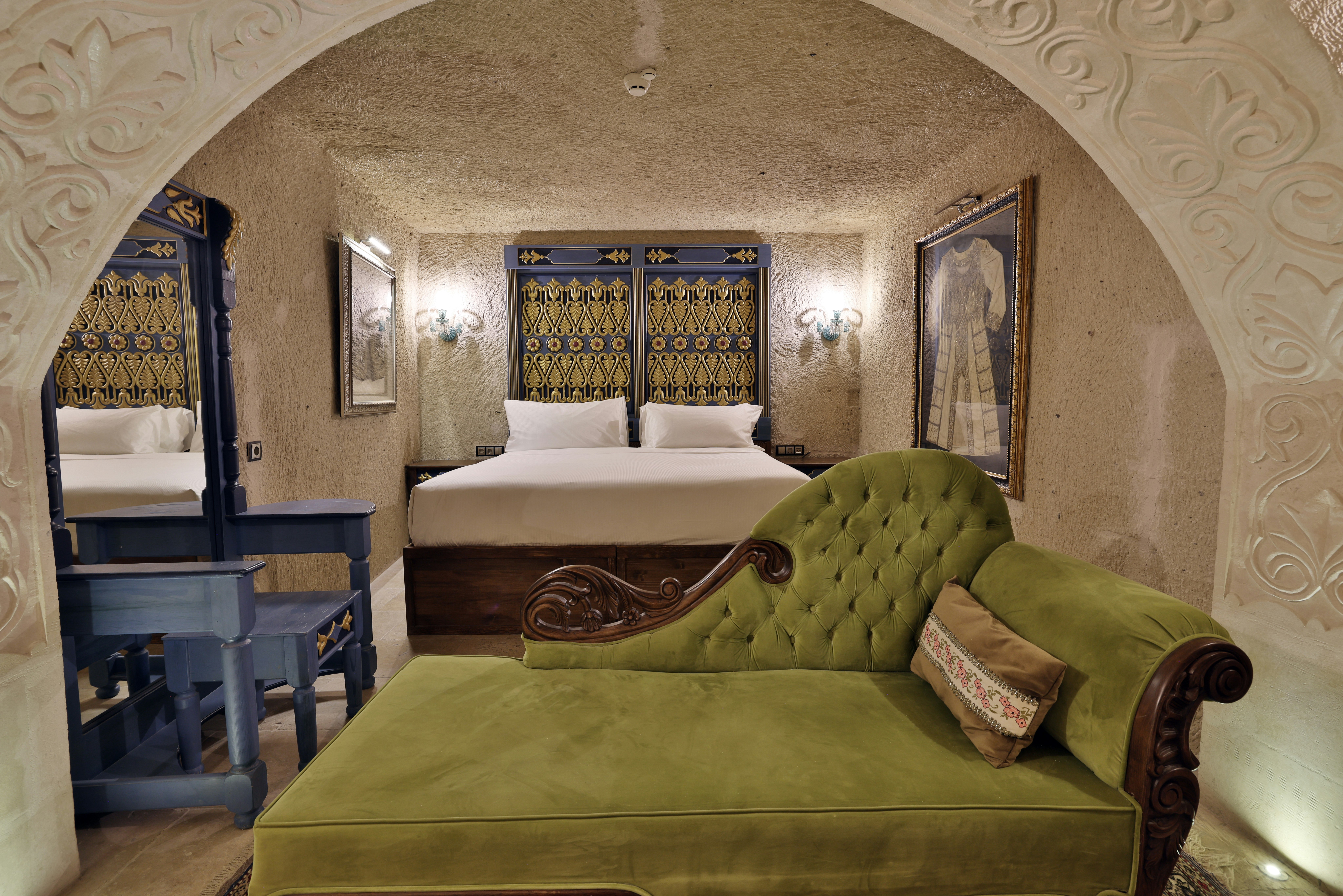 Cave, Premium, Junior Suite, King Bed