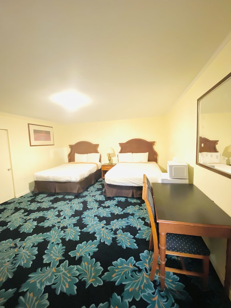 Sunset Inn 35/55
