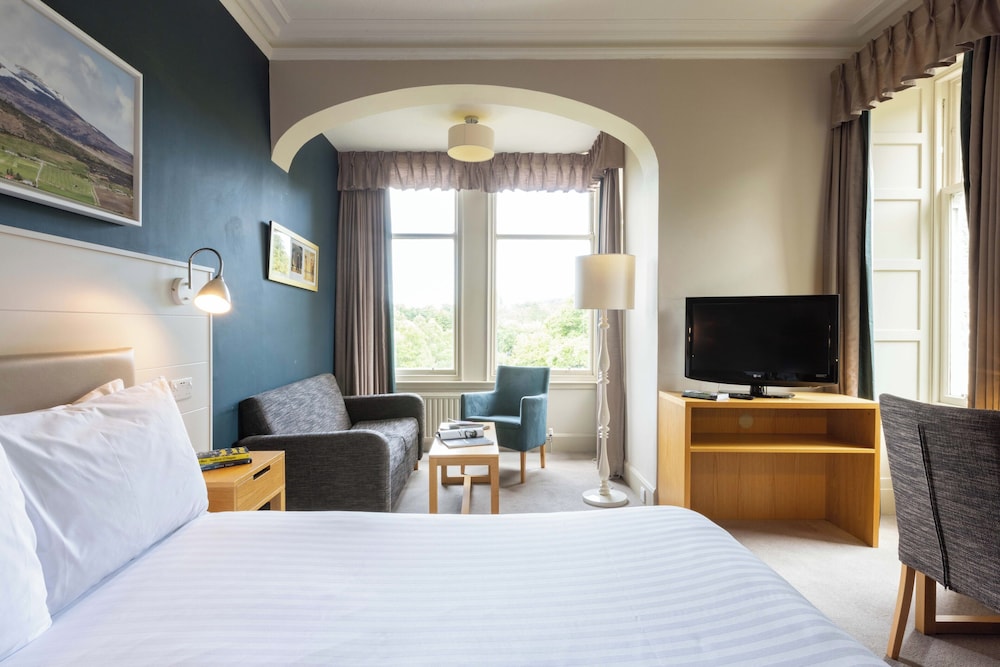 Highland Hotel 20/50