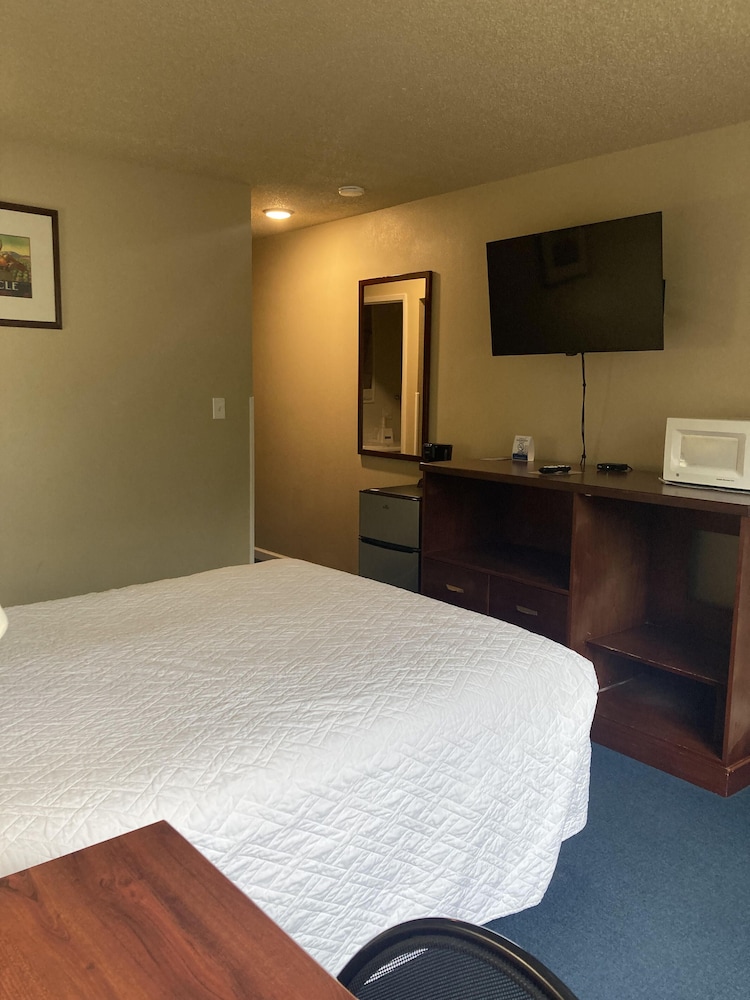Travelodge by Wyndham Canyonville 17/45