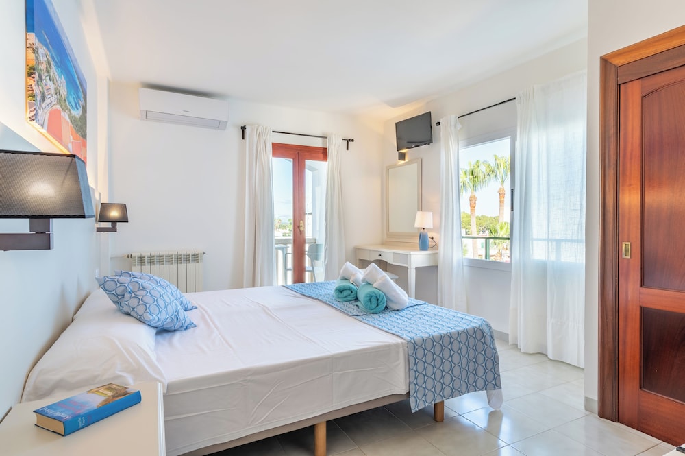 Hotel Martorell 19/50