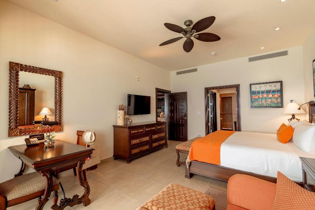 1 Bedroom, Master, Suite, King Bed, Private Pool