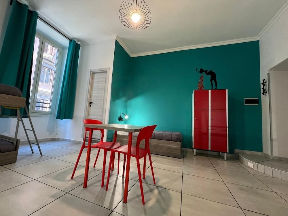 Palladini Hostel Rome 42/50