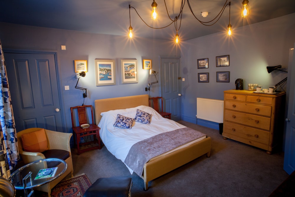 Hill View House Bed and Breakfast 7/29