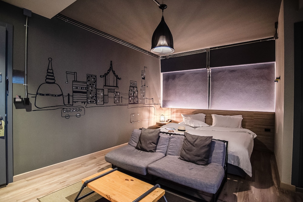 THA CITY LOFT HOTEL 61/72