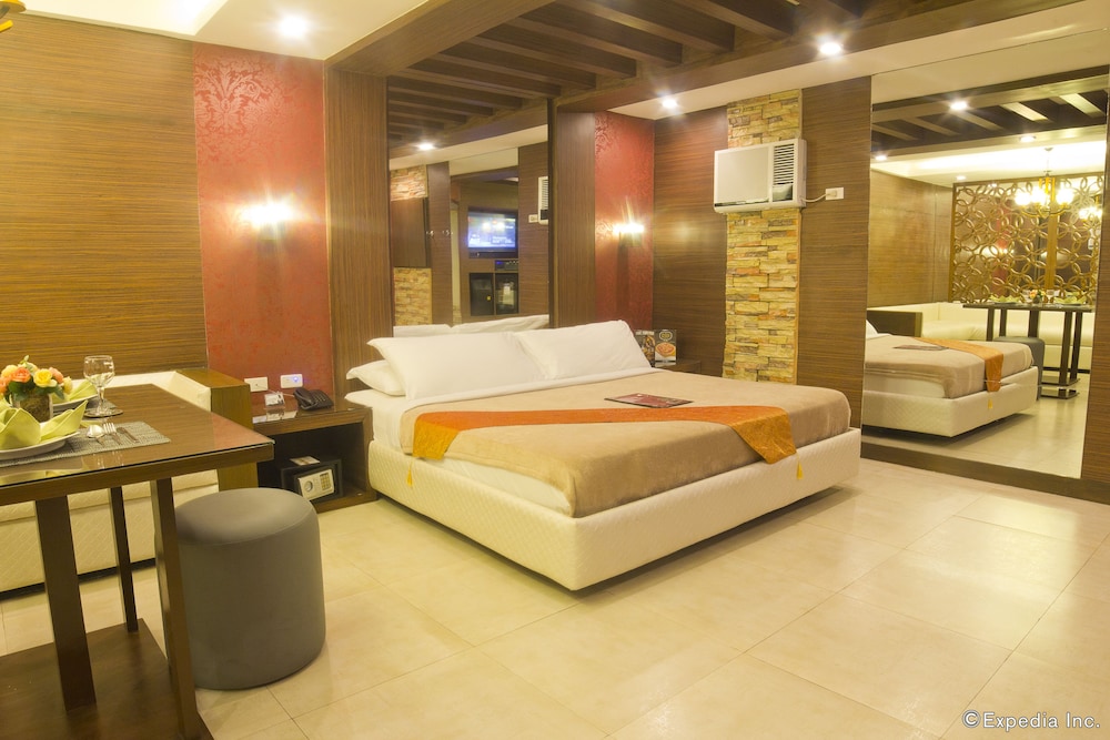 Victoria Court Las Pinas 19/47
