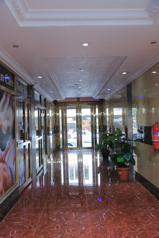 Tiffany Diamond Hotel Indira Gandhi Street 54/71