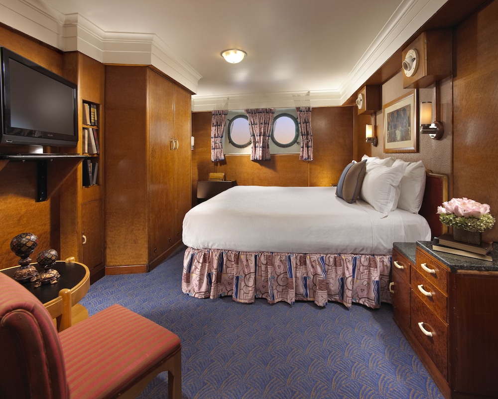 The Queen Mary 17/56